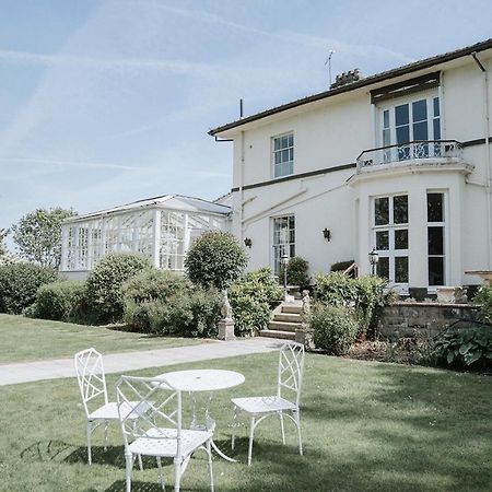 Highfield Hall 몰드 외부 사진