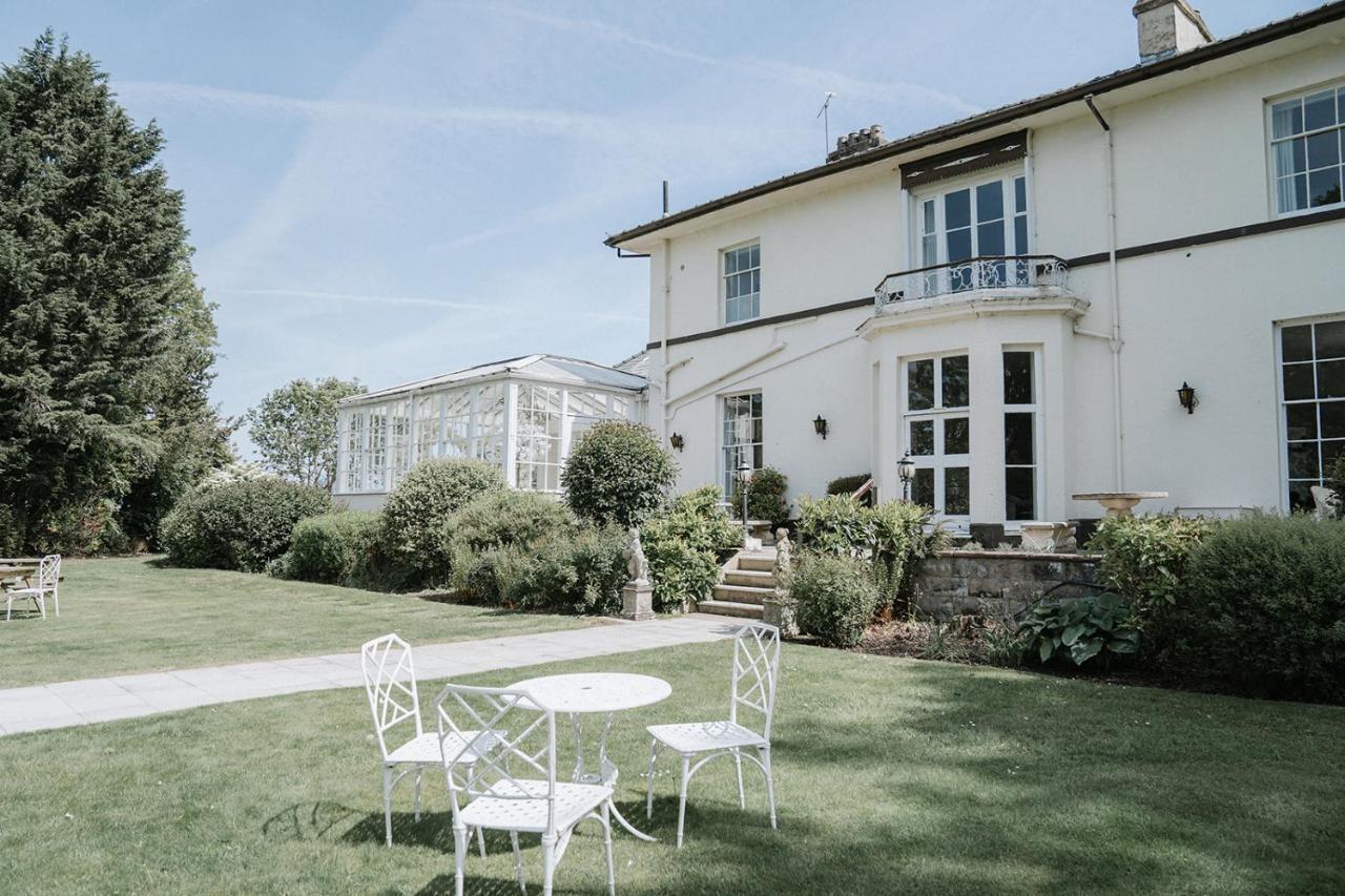 Highfield Hall 몰드 외부 사진