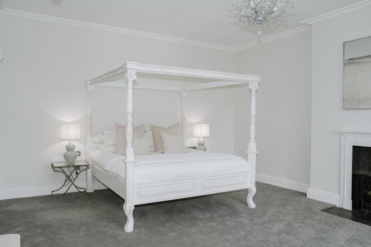 Highfield Hall 몰드 외부 사진